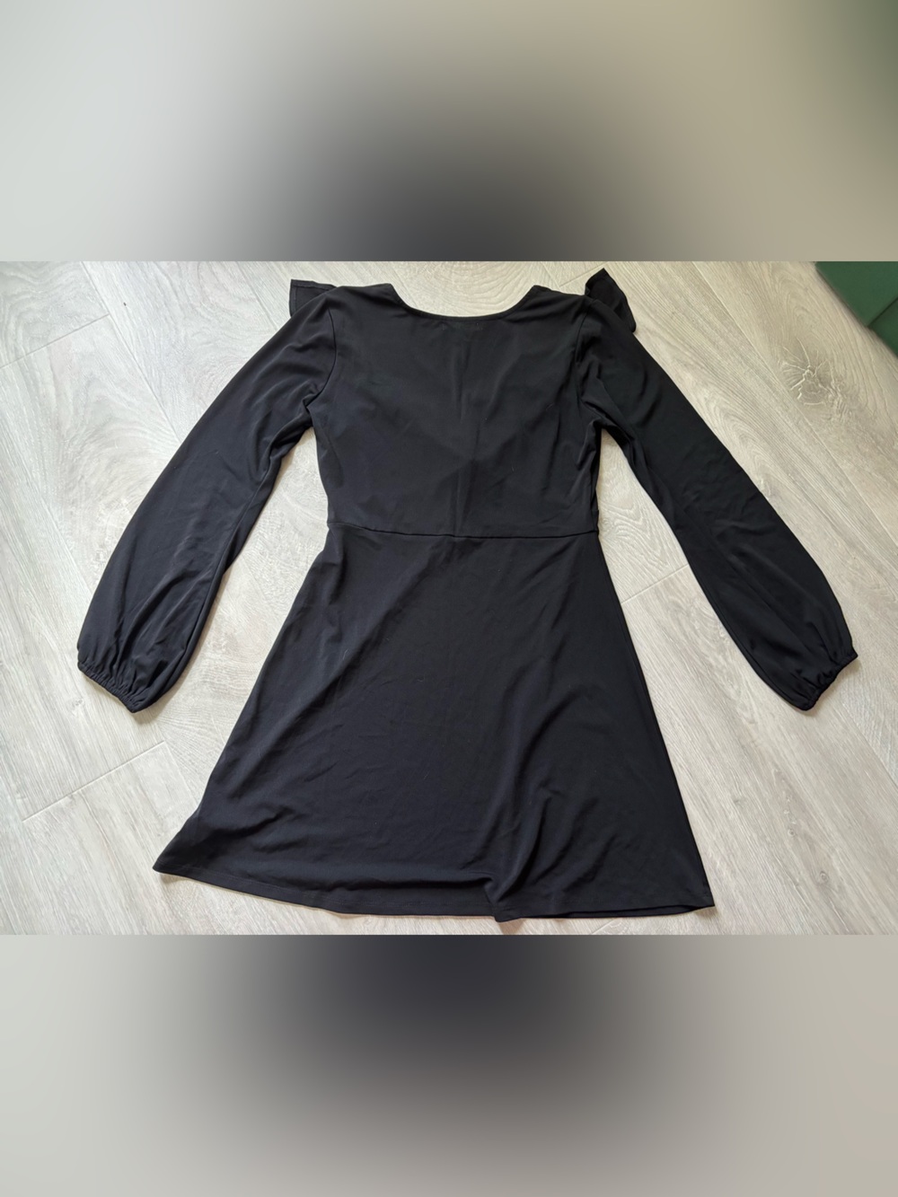 Black Ruffled mini dress - Picture 4 of 4